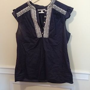 Women's Old Navy sleeveless blous shir. Large Blue